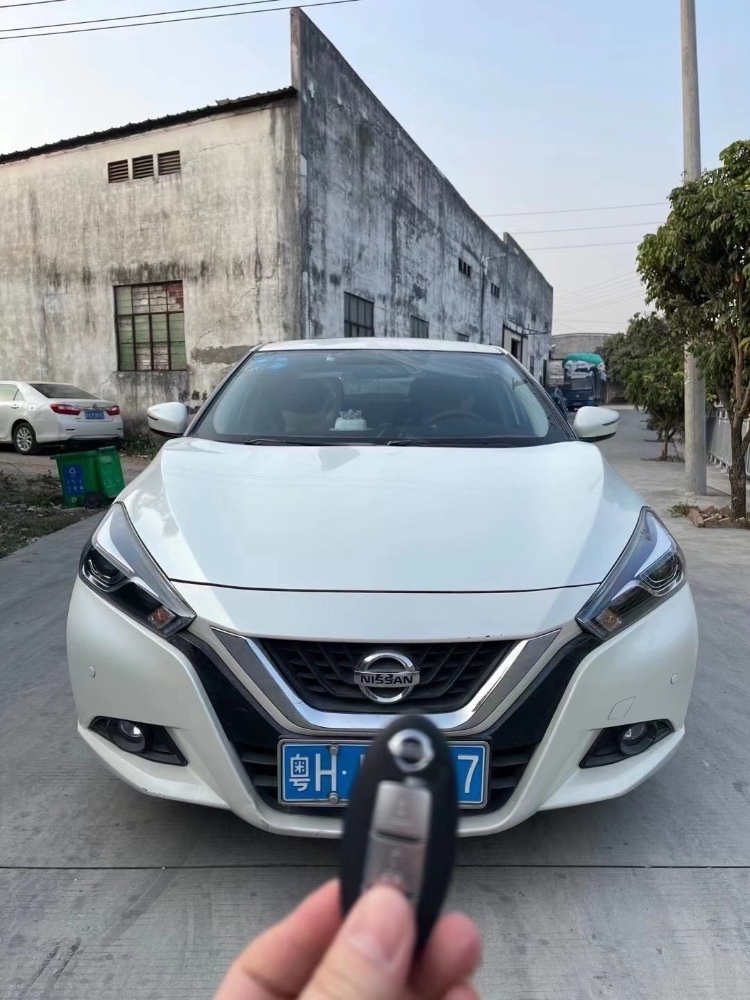 广州17年日产蓝鸟1