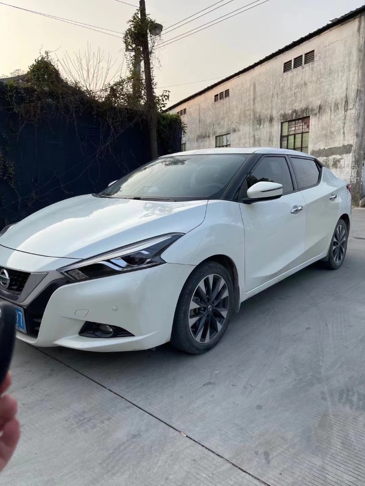 广州17年日产蓝鸟7