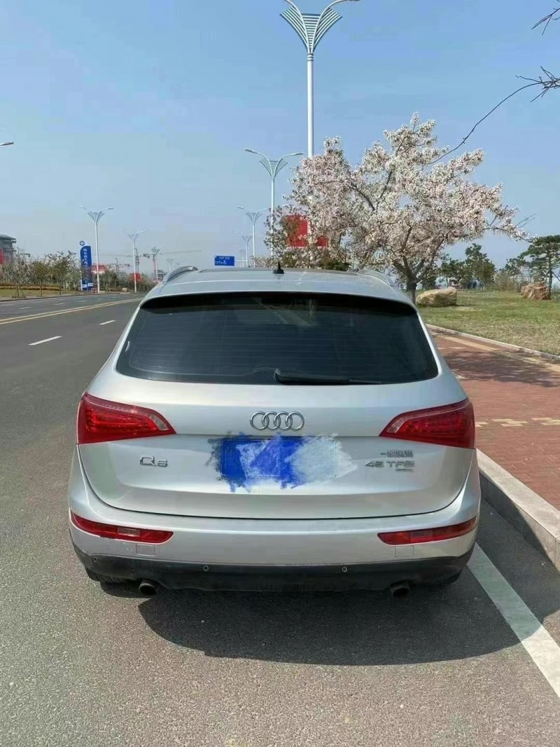枣庄12年奥迪Q55
