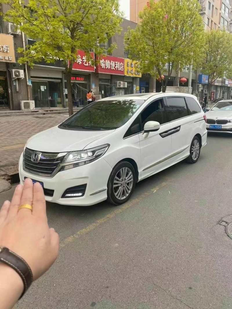 廊坊18年本田艾力绅2