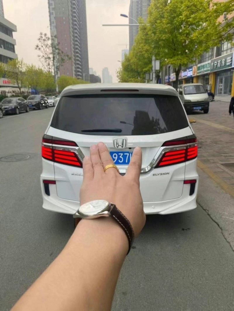 廊坊18年本田艾力绅6