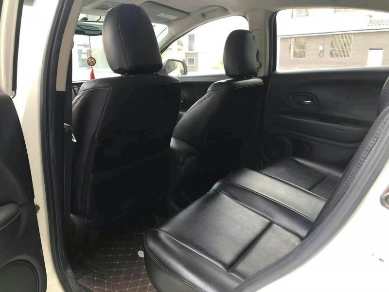 深圳16年本田缤智5