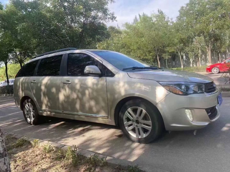 巴彥淖爾15年奇瑞艾瑞澤M74