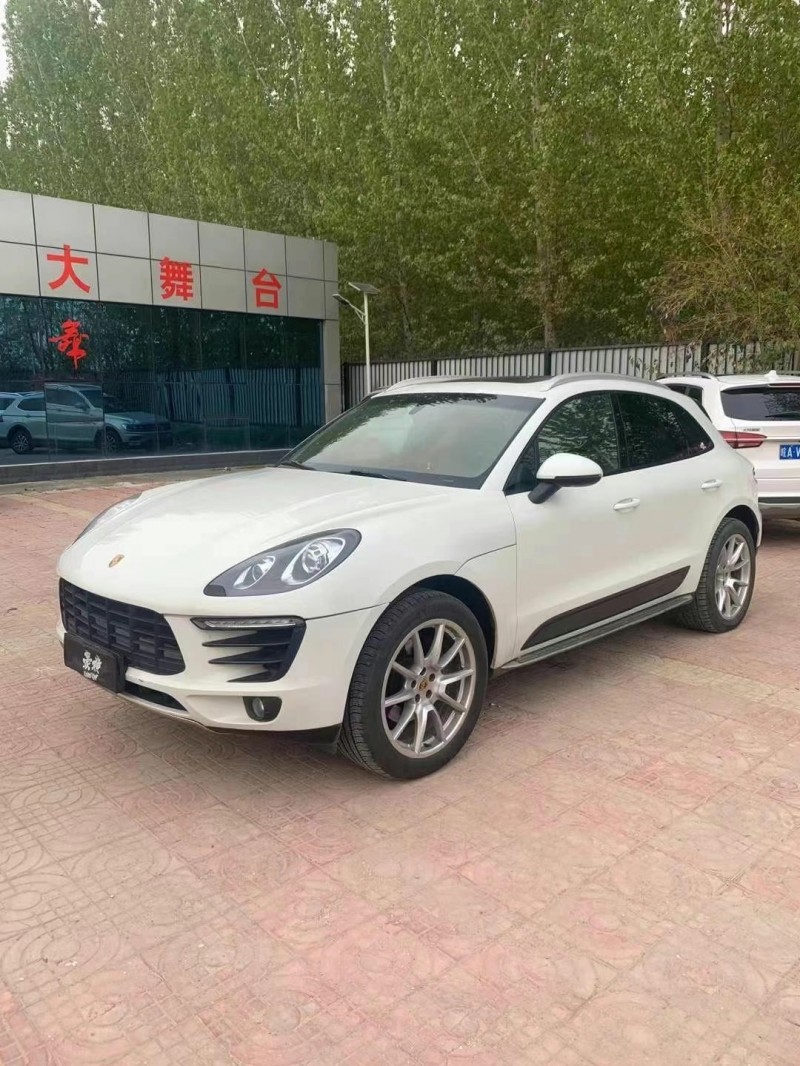 潍坊15年保时捷Macan8