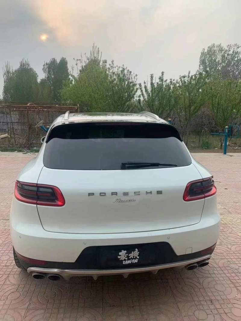 潍坊15年保时捷Macan1
