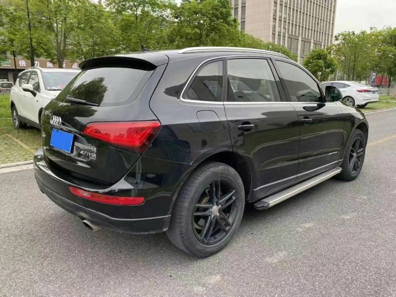 舟山14年奧迪Q58
