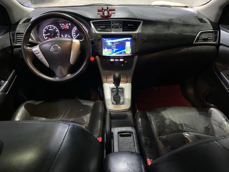 广州15年日产轩逸5