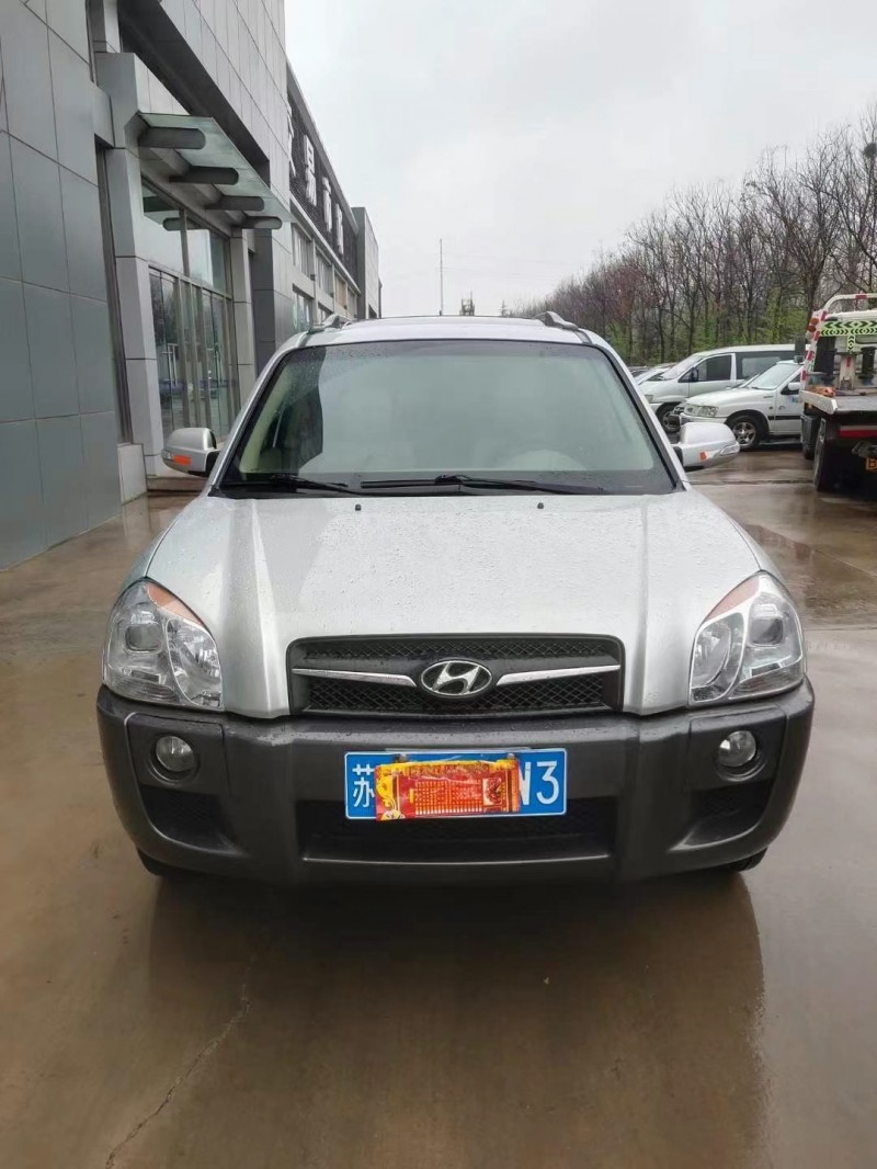 青岛抵押车11年现代途胜出售