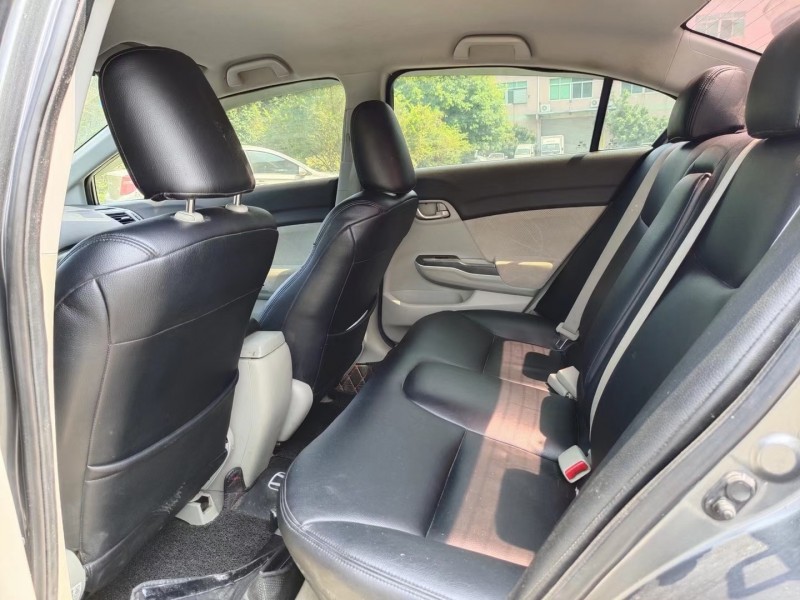 东莞14年本田思域9