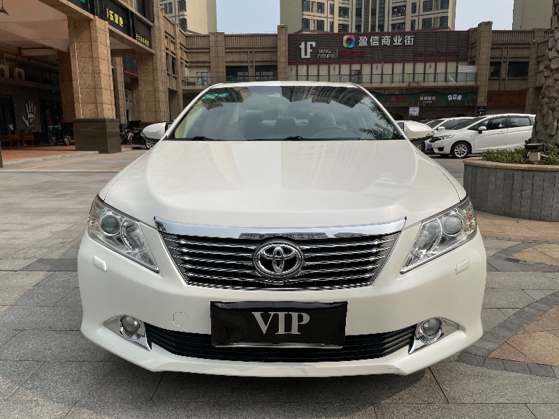 中山13年丰田凯美瑞9
