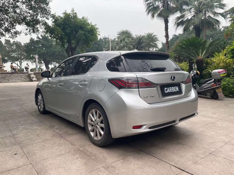 江门13年雷克萨斯CT9