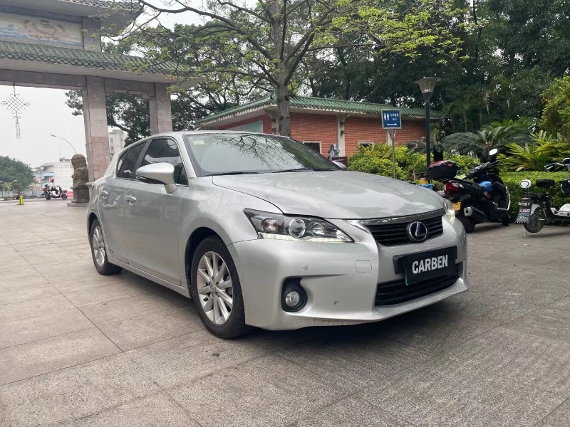 江门13年雷克萨斯CT7