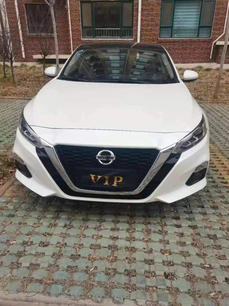 東營20年日產天籟1