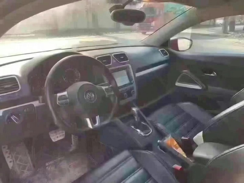 保定14年大众尚酷2