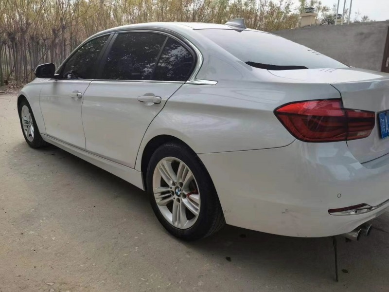 保定17年宝马3系8