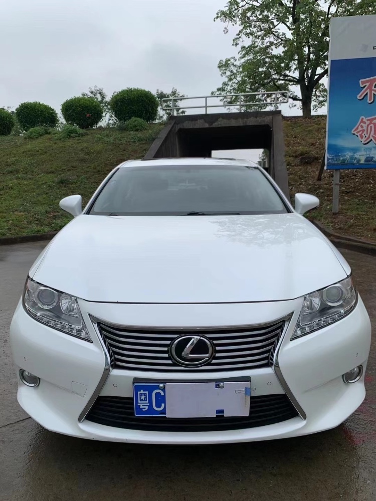 江门14年雷克萨斯ES1