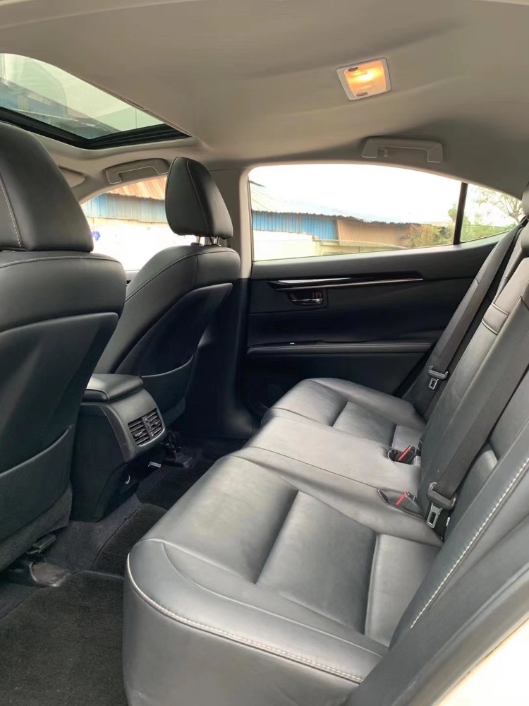 江门14年雷克萨斯ES5