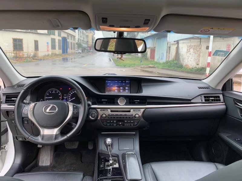 江门14年雷克萨斯ES6