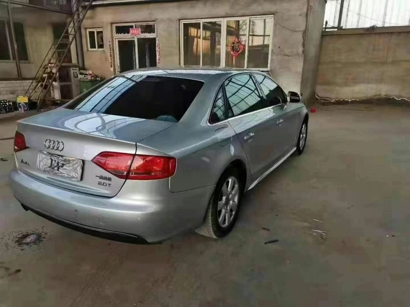 保定09年奥迪A4L3