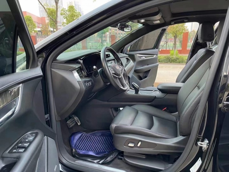 武汉18年凯迪拉克XT56