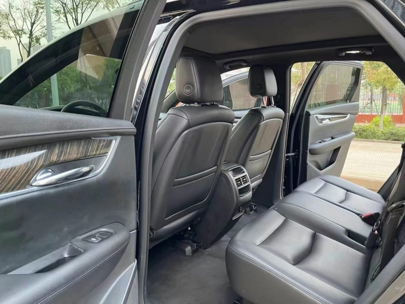 武汉18年凯迪拉克XT58