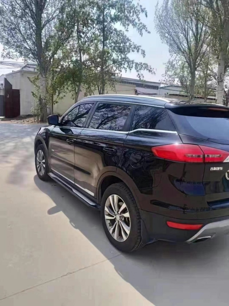 保定16年吉利博越7