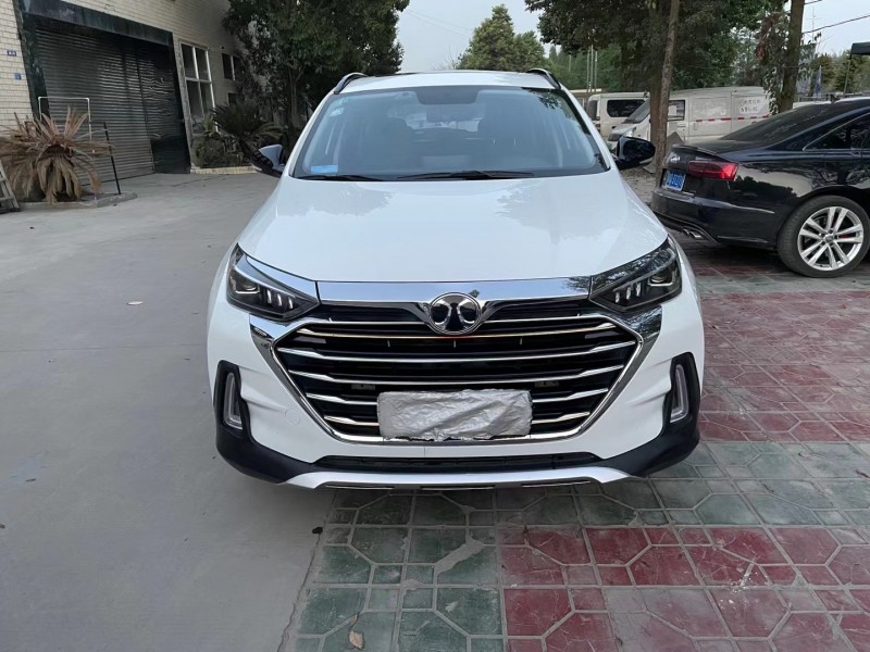 成都19年北汽绅宝智行1