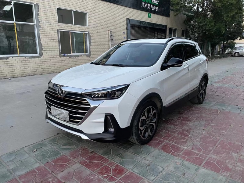 成都19年北汽绅宝智行2