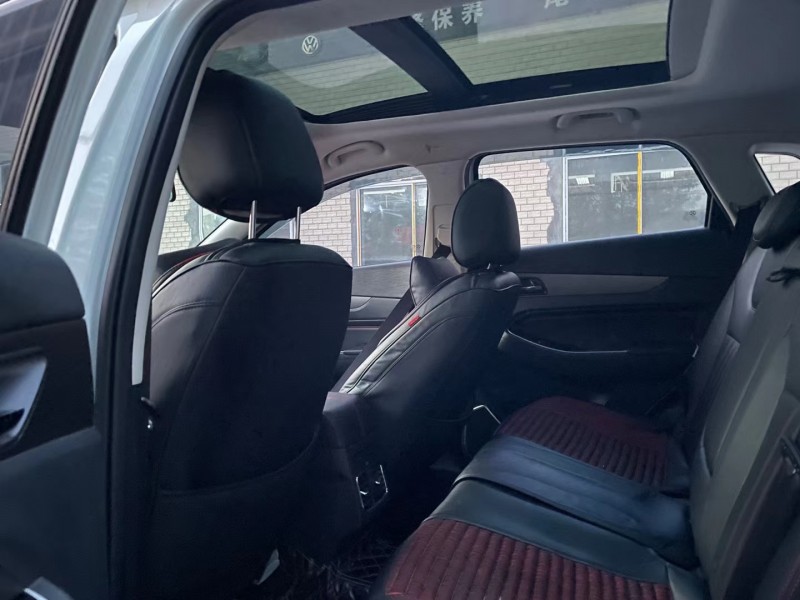 成都19年北汽绅宝智行4