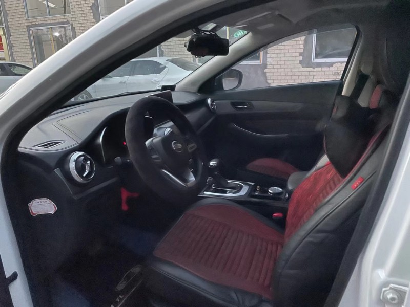 成都19年北汽绅宝智行6