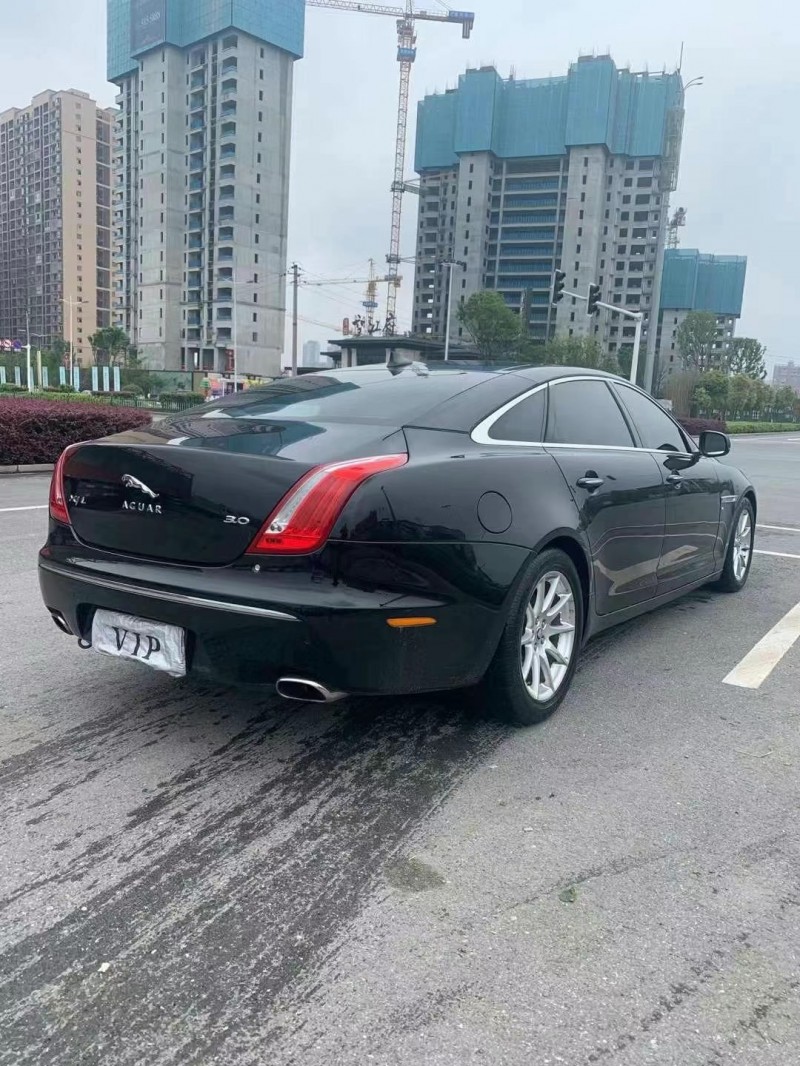 婁底13年捷豹XJ7