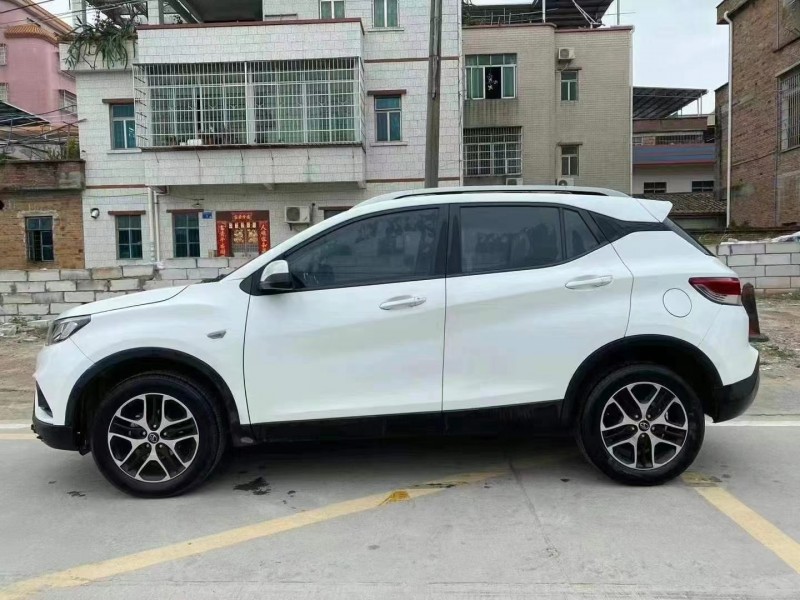 廈門18年東南汽車DX33