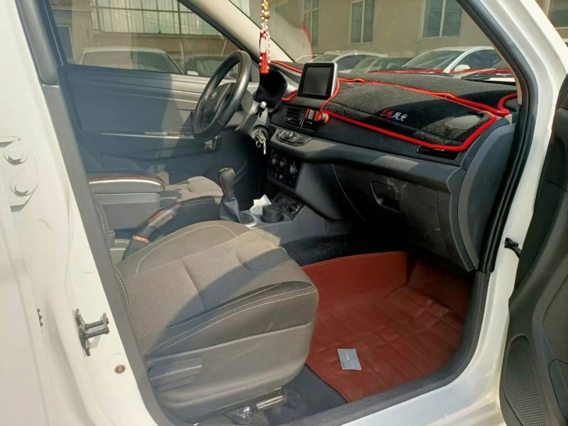 保定20年东风风光6