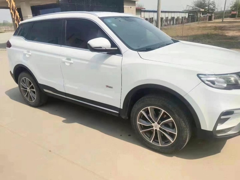 保定19年吉利博越2