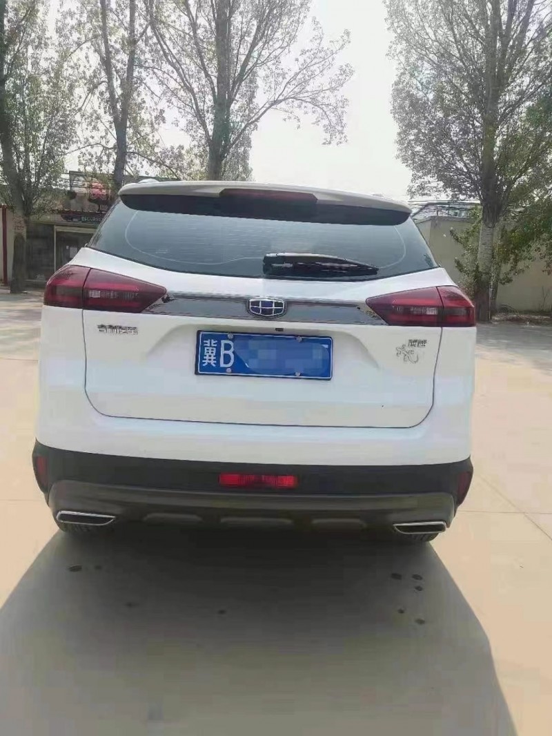 保定19年吉利博越6