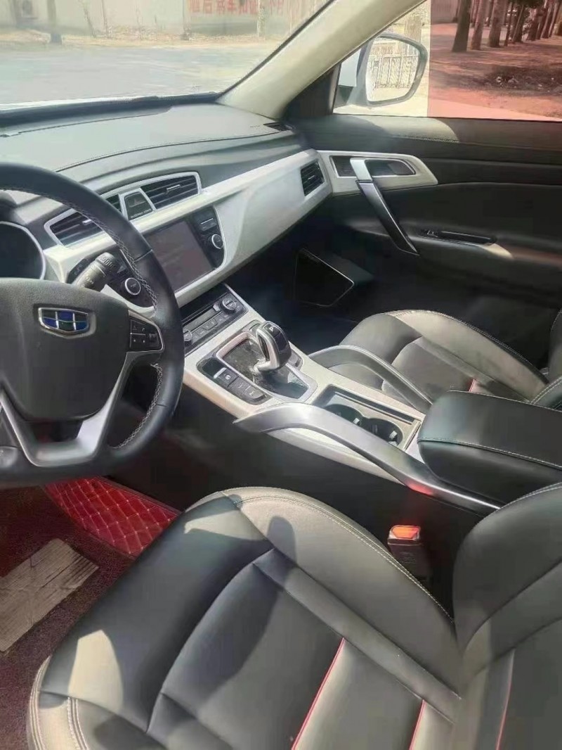 保定19年吉利博越9