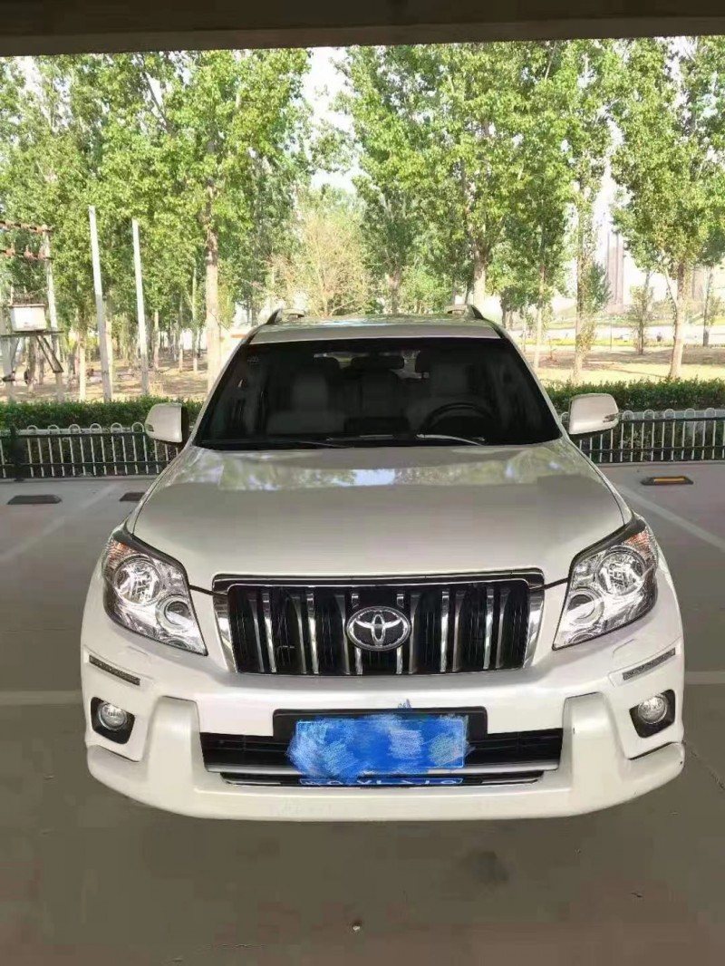 保定13年丰田普拉多1