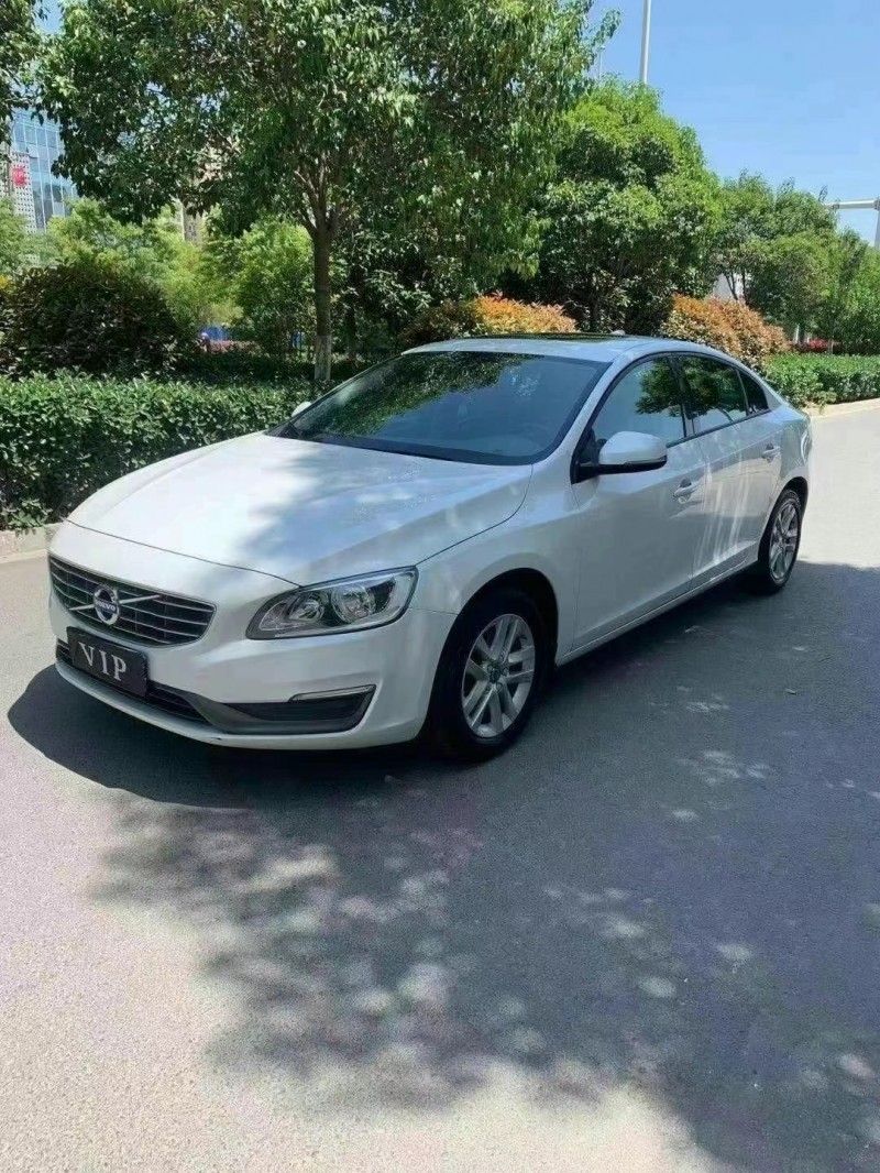 安慶16年沃爾沃S60L7