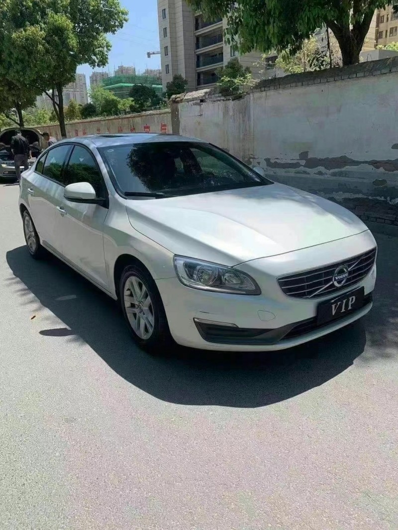 安慶16年沃爾沃S60L6