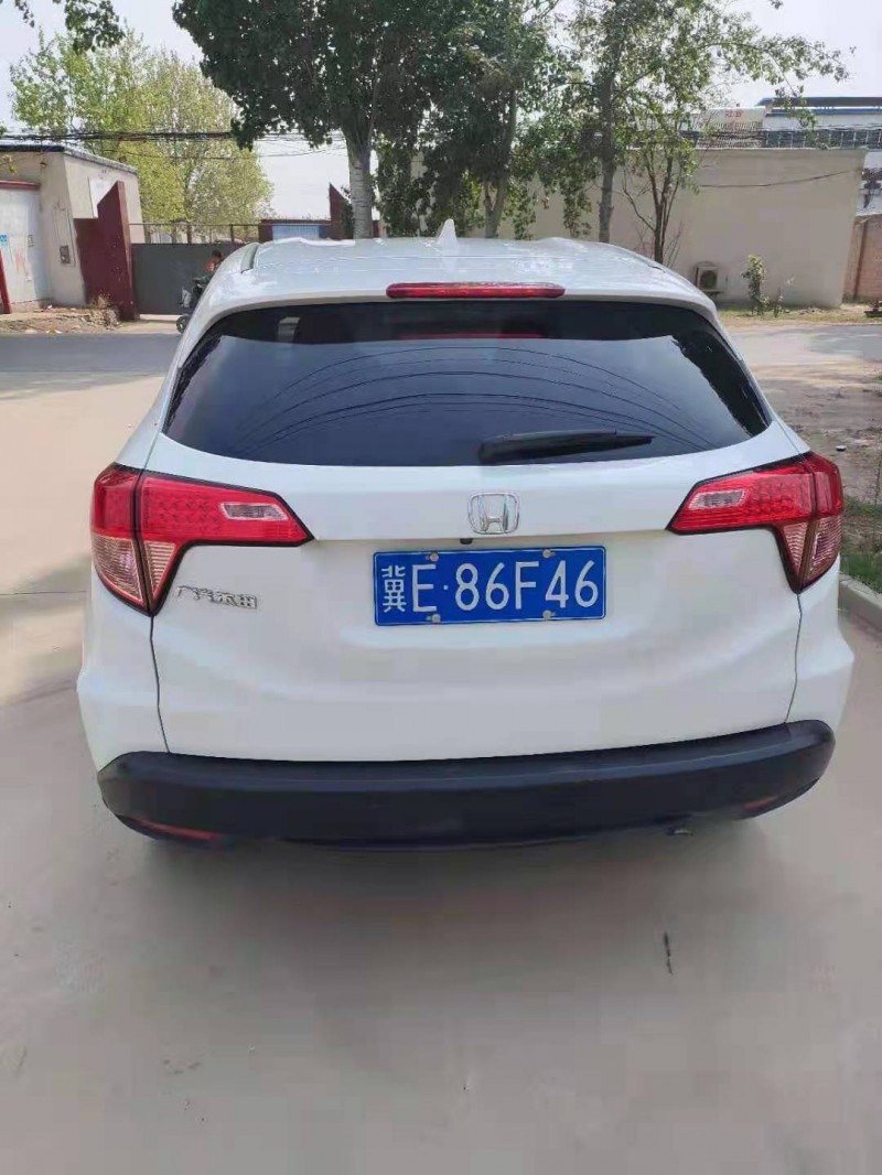 保定17年本田缤智4