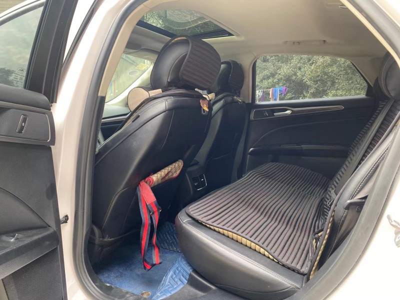 成都18年福特蒙迪欧4