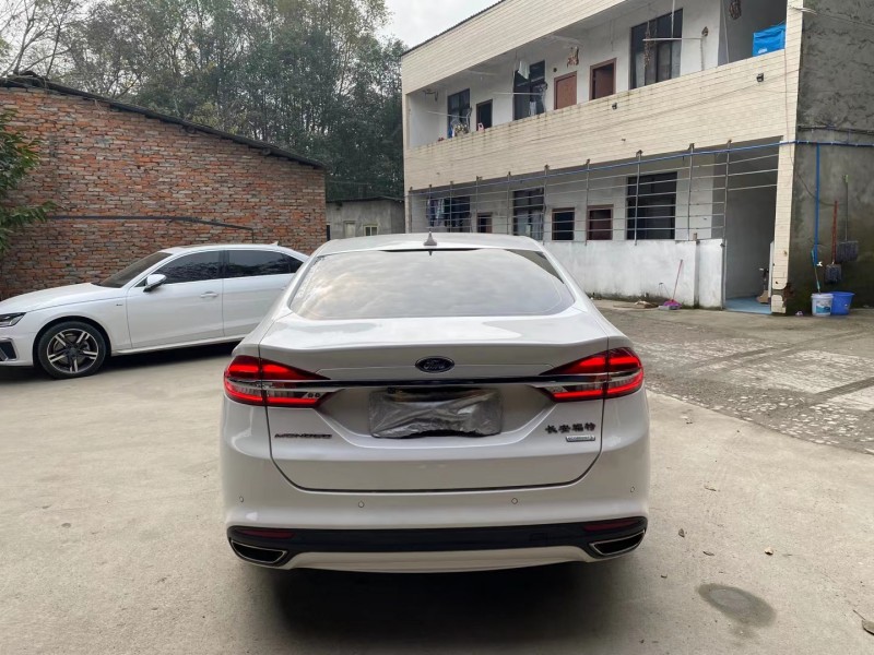 成都18年福特蒙迪欧1