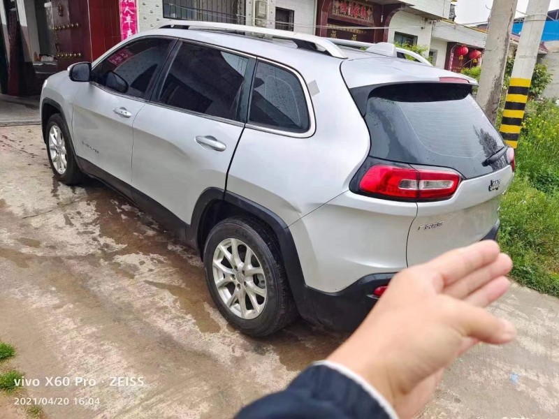 西安18年Jeep自由光7