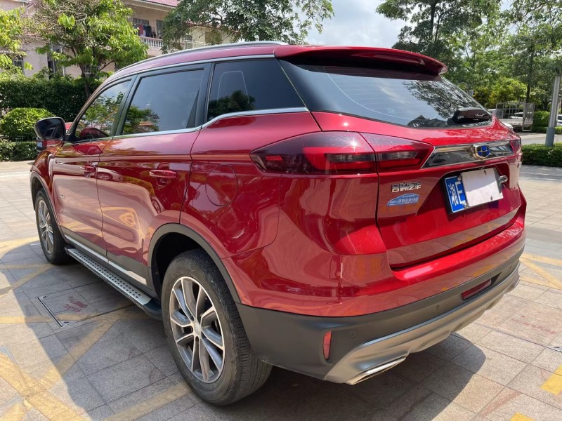 中山18年吉利博越5