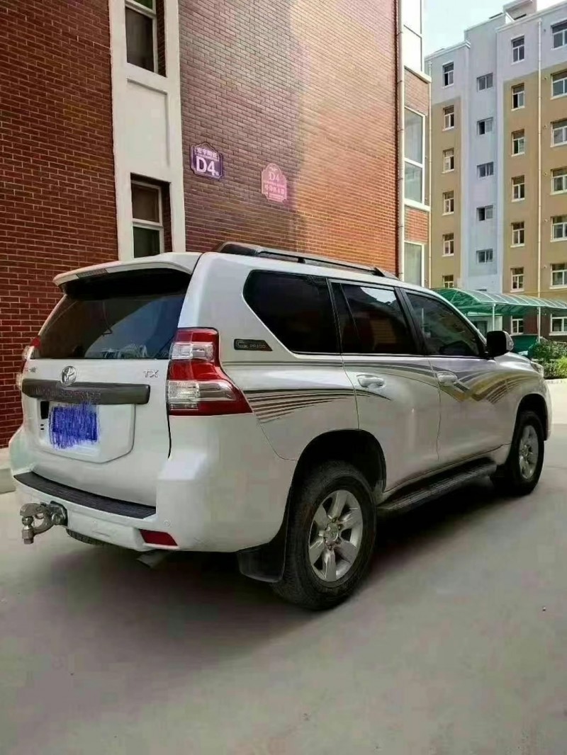 保定15年丰田普拉多8