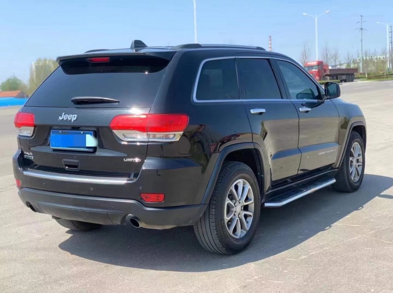 煙臺15年Jeep大切諾基4