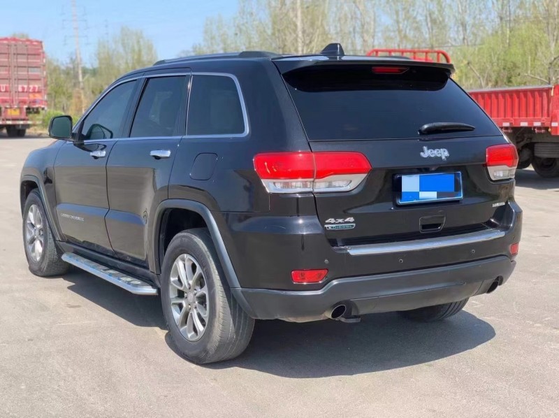 煙臺15年Jeep大切諾基2