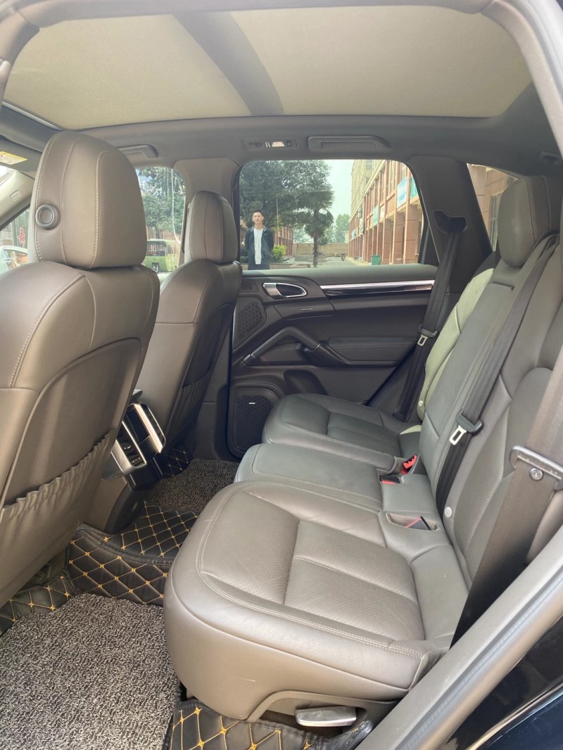 徐州17年保时捷卡宴6