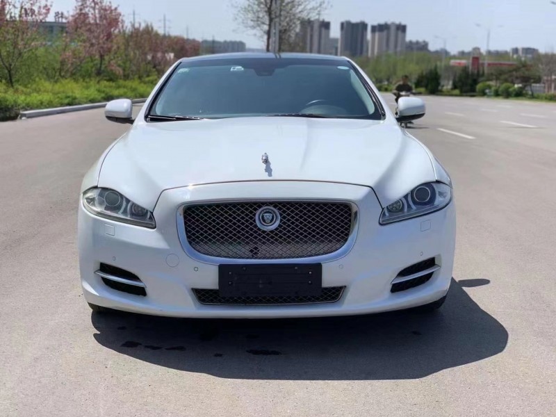 青島13年捷豹XJ1