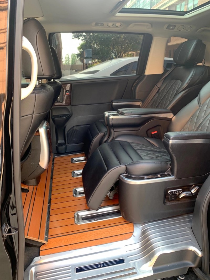 徐州18年本田艾力绅7